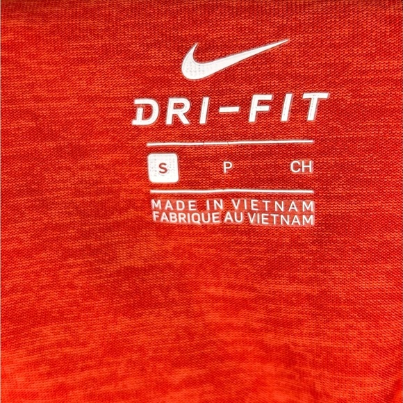 Nike Dri-Fit Red Orange Short Sleeve T Shirt Women’s Size Small Activewear Sport - Picture 4 of 7
